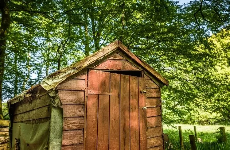 Gartenhäuschen abbruchreif